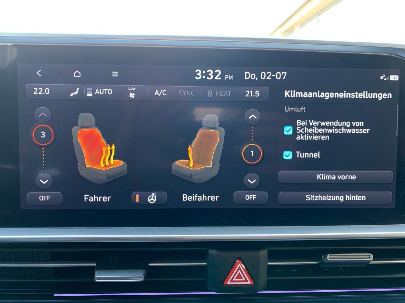 Fahrzeugabbildung Hyundai IONIQ 6 Techniq Elektro 4WD 77,4 kWh Park-Paket