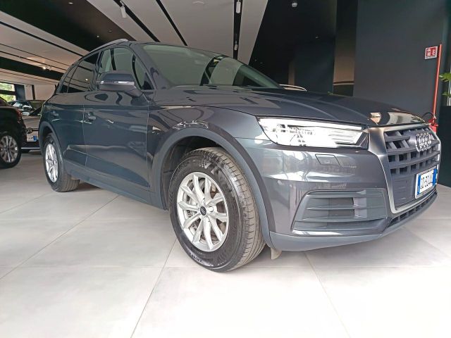 AUDI Audi Q5 35 TDI S tronic Business Advanced