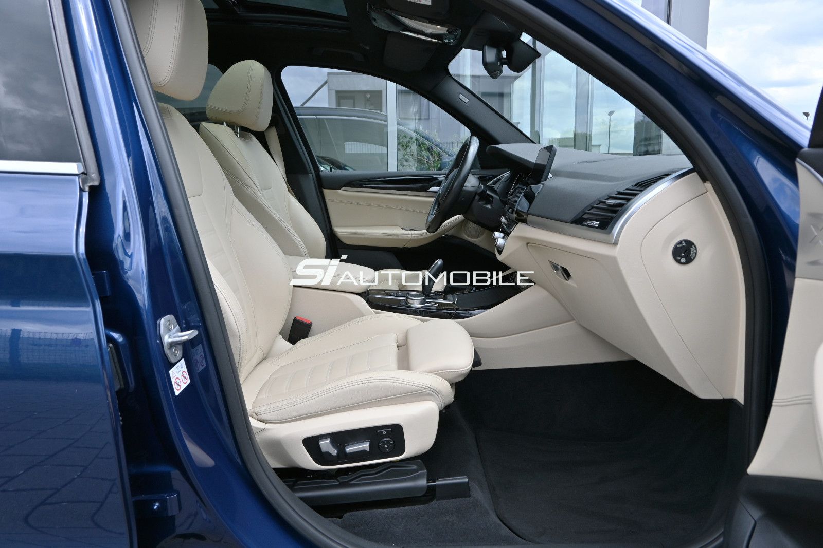 Fahrzeugabbildung BMW X3 xDr.30d °ACC°AHK°HUD°MEMO°PANO°STANDHZG°360°
