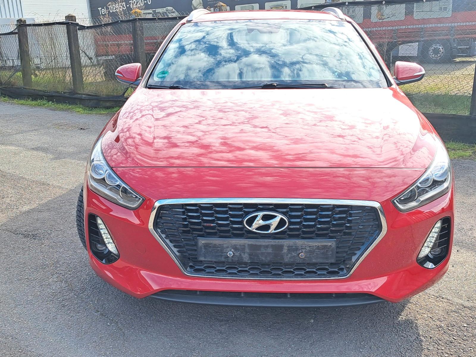 Hyundai i30 cw Trend/Automat/Navi/Kamera/DAB/APP/LM/Keyl