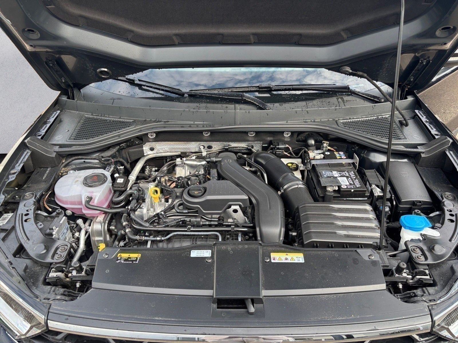 Volkswagen T-Roc - Bild 11