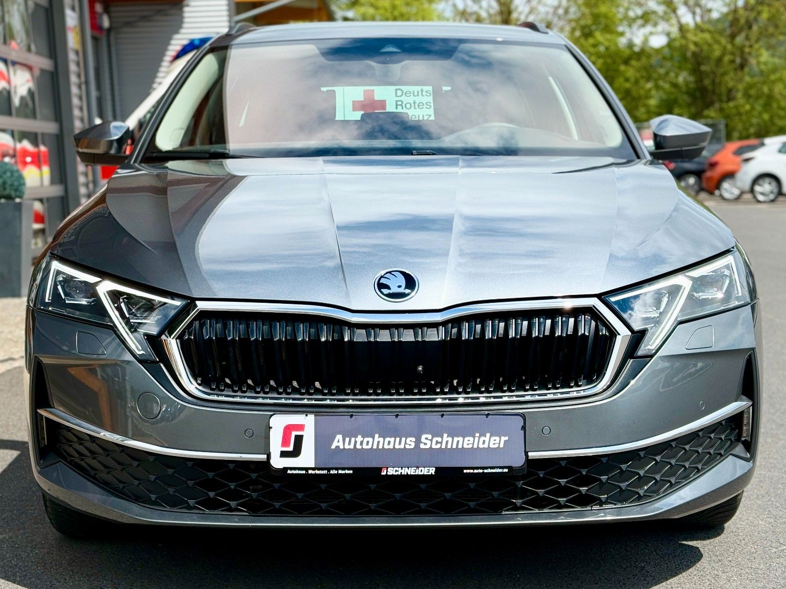 Skoda Octavia Combi 2.0 TDI DSG Tour Matrix 360° AHK imagem 2