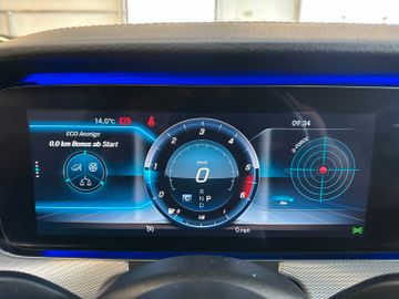 Mercedes-Benz E 200 d Limousine AMG-Line *Kamera*Totwinkel*SHZ