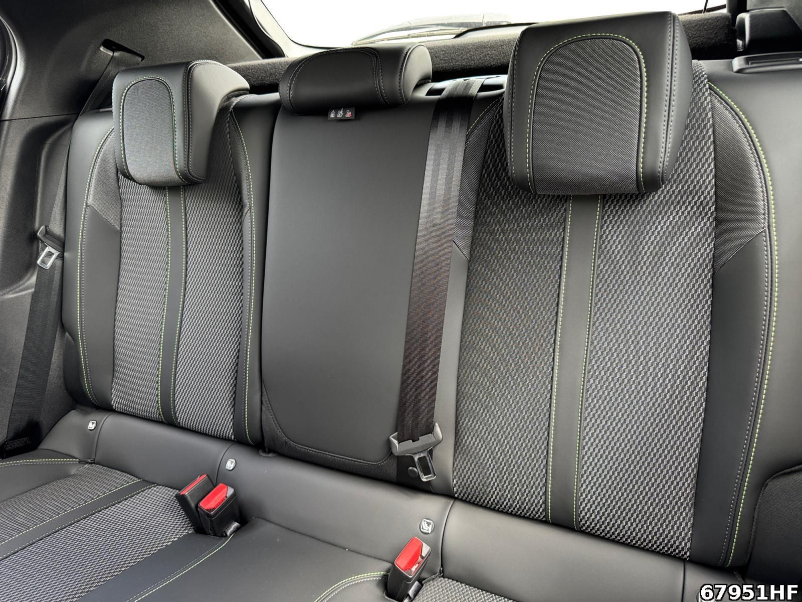 Fahrzeugabbildung Peugeot 2008 1.2 PureTech 130, GT