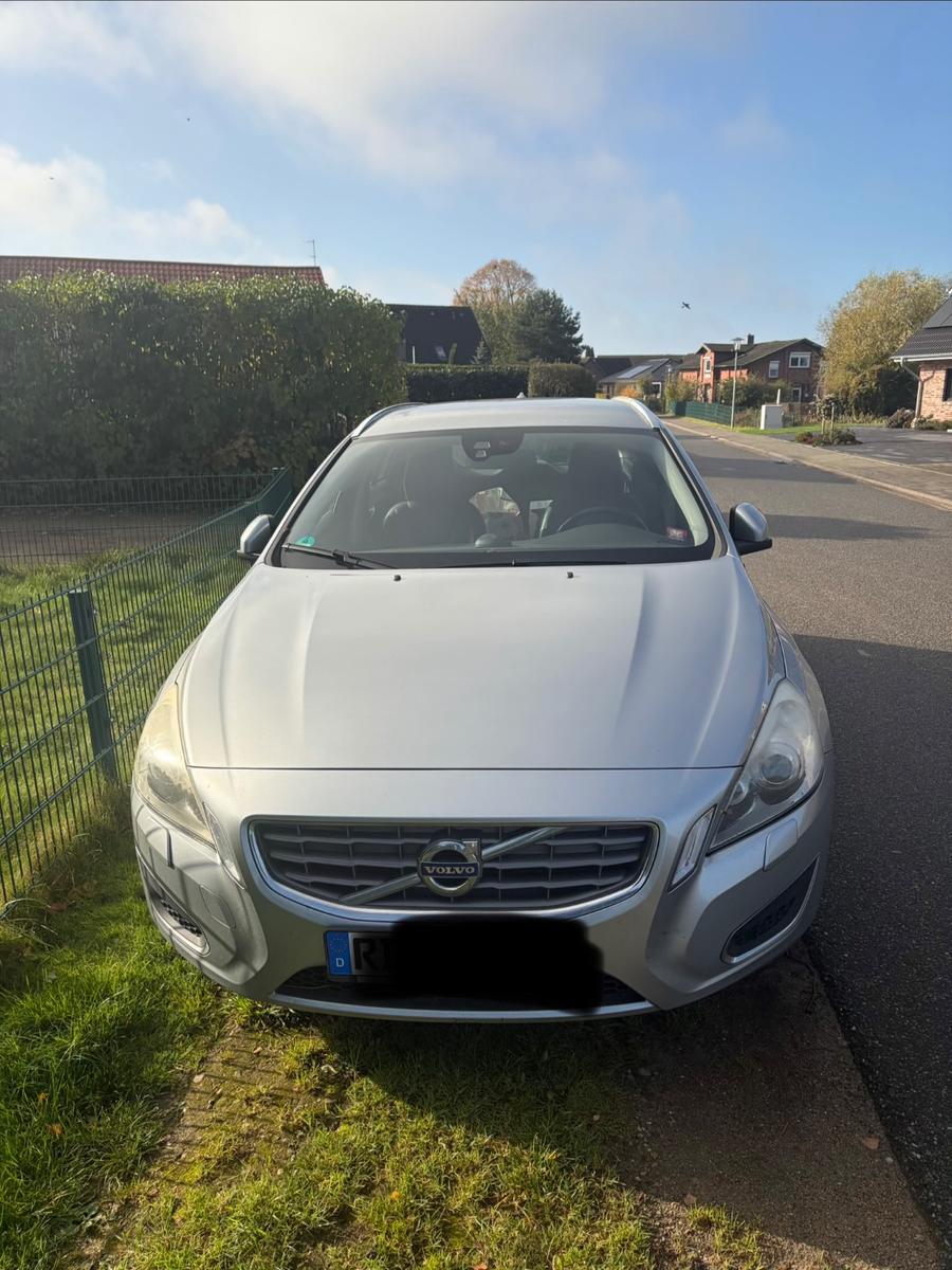 Volvo V60, 2011
