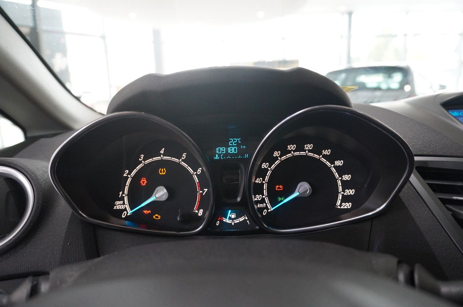 Fahrzeugabbildung Ford Fiesta 1,0 TREND 5-TÜR LED/SHZ/PDC/NEBEL/USB