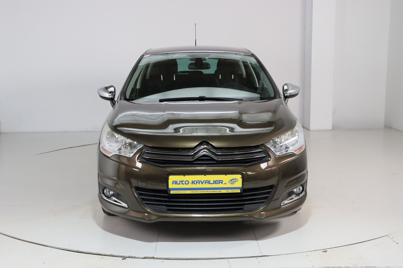 Fahrzeugabbildung Citroën C4 1.6 * HU 03.2028 * Selection