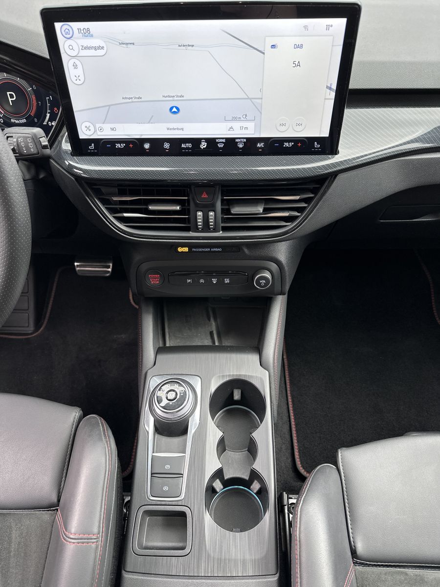Fahrzeugabbildung Ford Focus Turnier 2.3 EB Aut. ST X NAV+LED+KAM+PANO