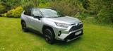 Toyota RAV 4 2.5 BENZIN/HYBRID-EXPORT - Toyota RAV 4 mit Hybrid-Antrieb: Teilleder