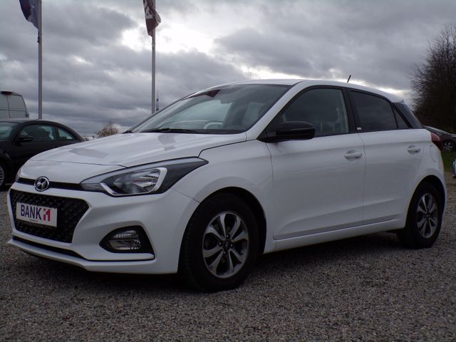 Hyundai i20 YES!/DAB/TEMPO/SHZ/KAMERA/KLIMA/uvm.