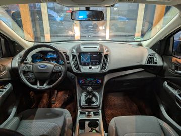Ford Kuga Cool & Connect