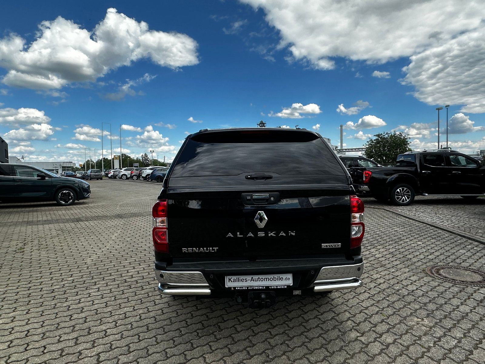 Fahrzeugabbildung Renault Alaskan Intens Double Cab 4x4