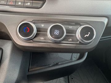 Bild 18 Renault Master Kasten L3H2 3,5T Extra 150PS Blue CDi