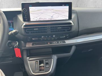 Citroën Spacetourer Plus M HDi 180 M 8- Sitzer