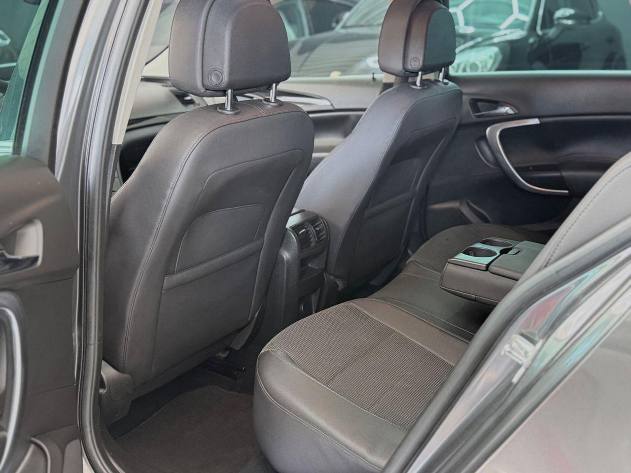 Opel Insignia 2010 — photo 7