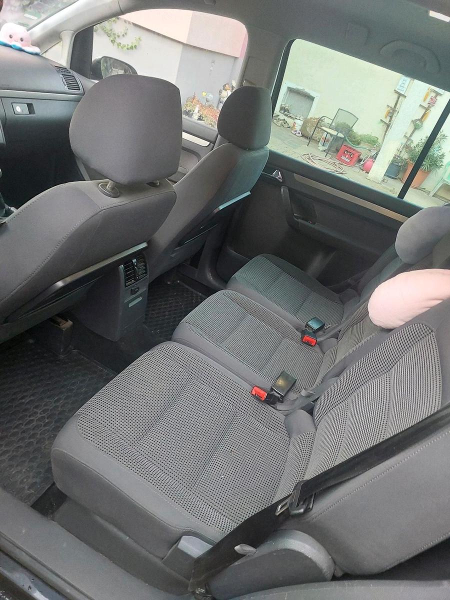 Volkswagen Touran 2006 — interior