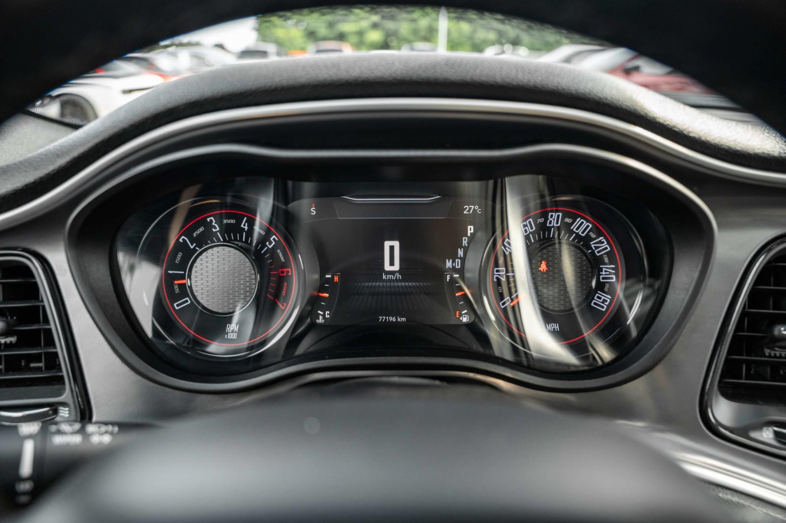 Dodge Challenger 5,7 R/T HEMI NAV ALPINE KAMERA LED, миниатюра 22