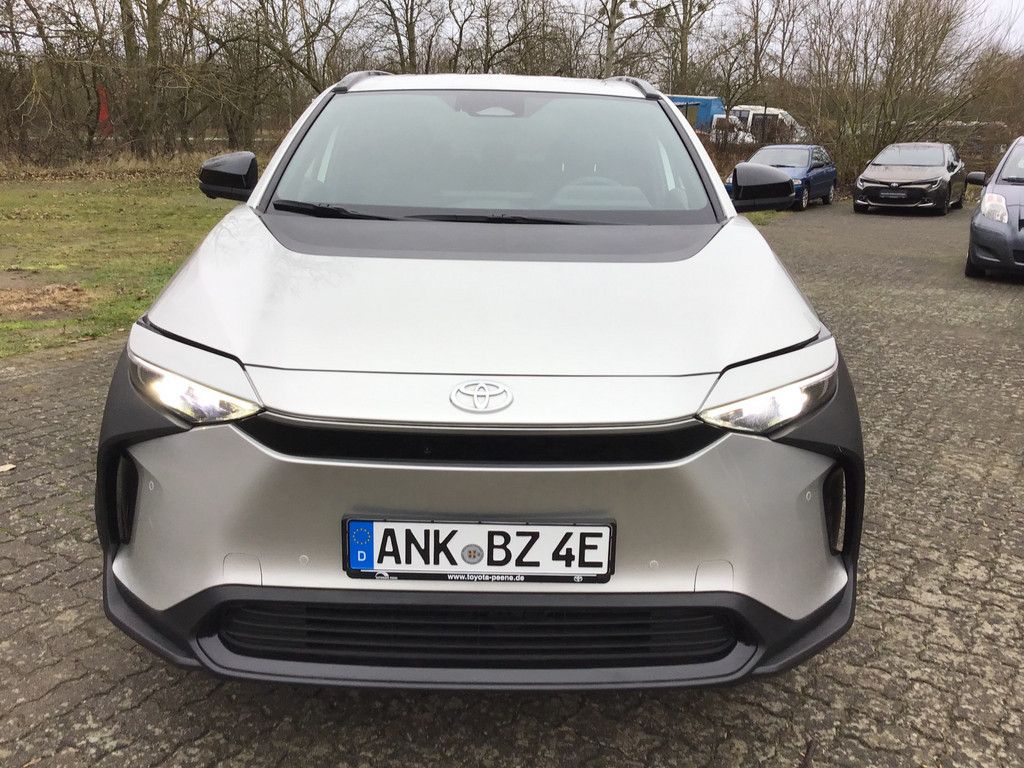 Toyota bZ4X FWD KLIMA PDC SHZ KAMERA NAVI ACC LED 360° foto 5