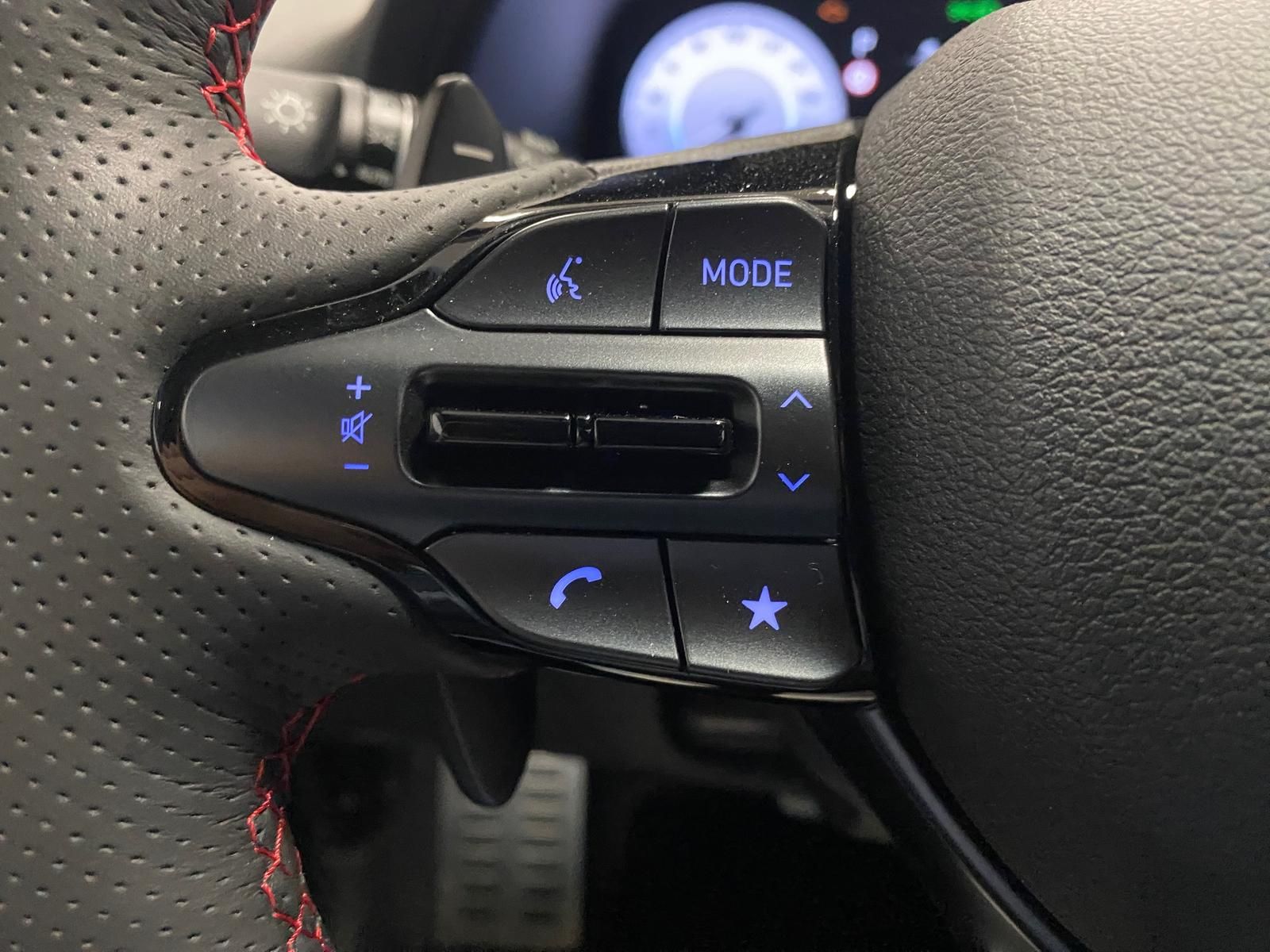 Fahrzeugabbildung Hyundai i30 N-Line APP+RFK+5J. GARANTIE+NAVI+SITZHEIZUNG