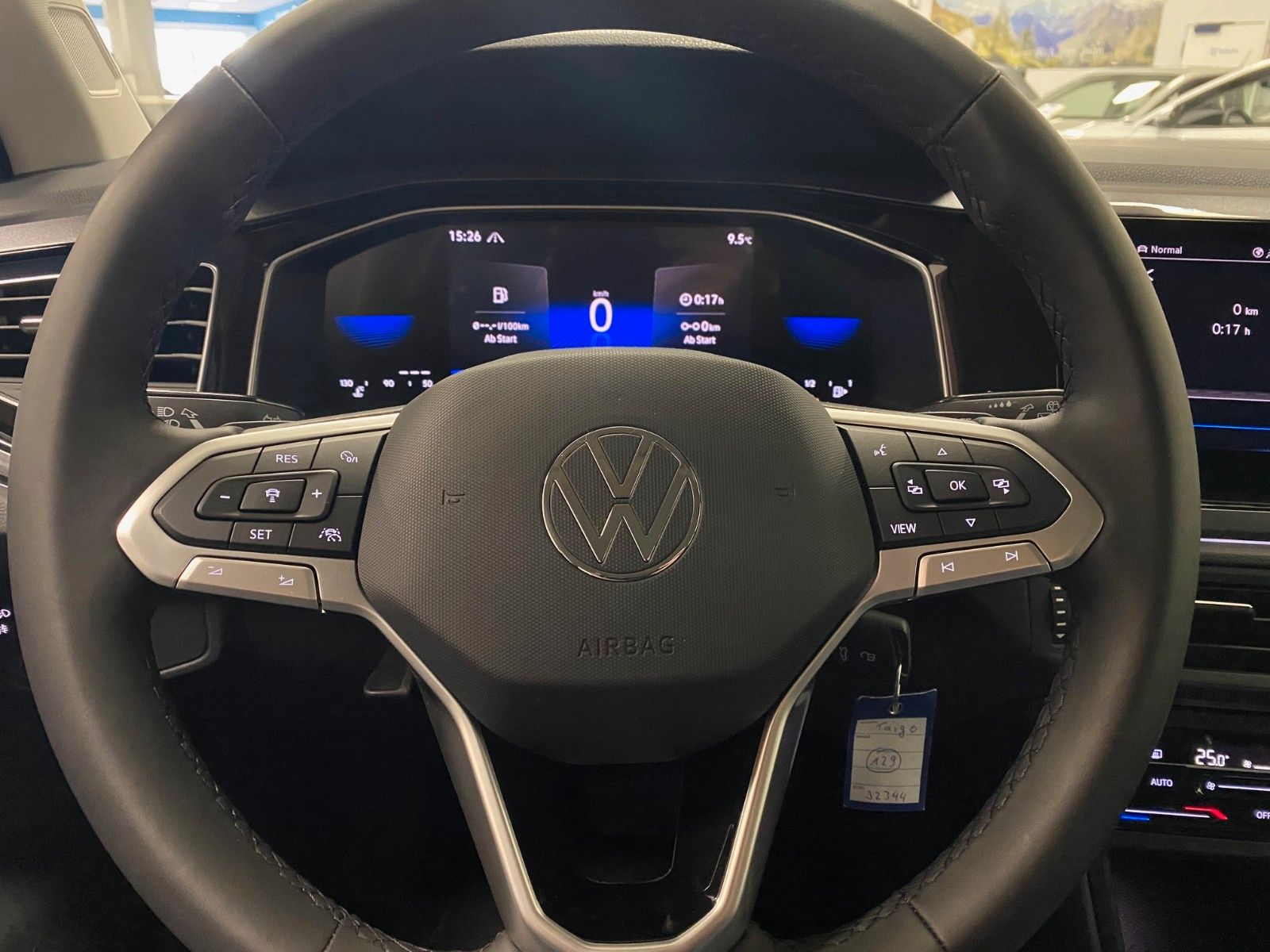 Fahrzeugabbildung Volkswagen Taigo 1.0 TSI  DSG STYLE+MATRIX+KAMERA+17"ALU+BC