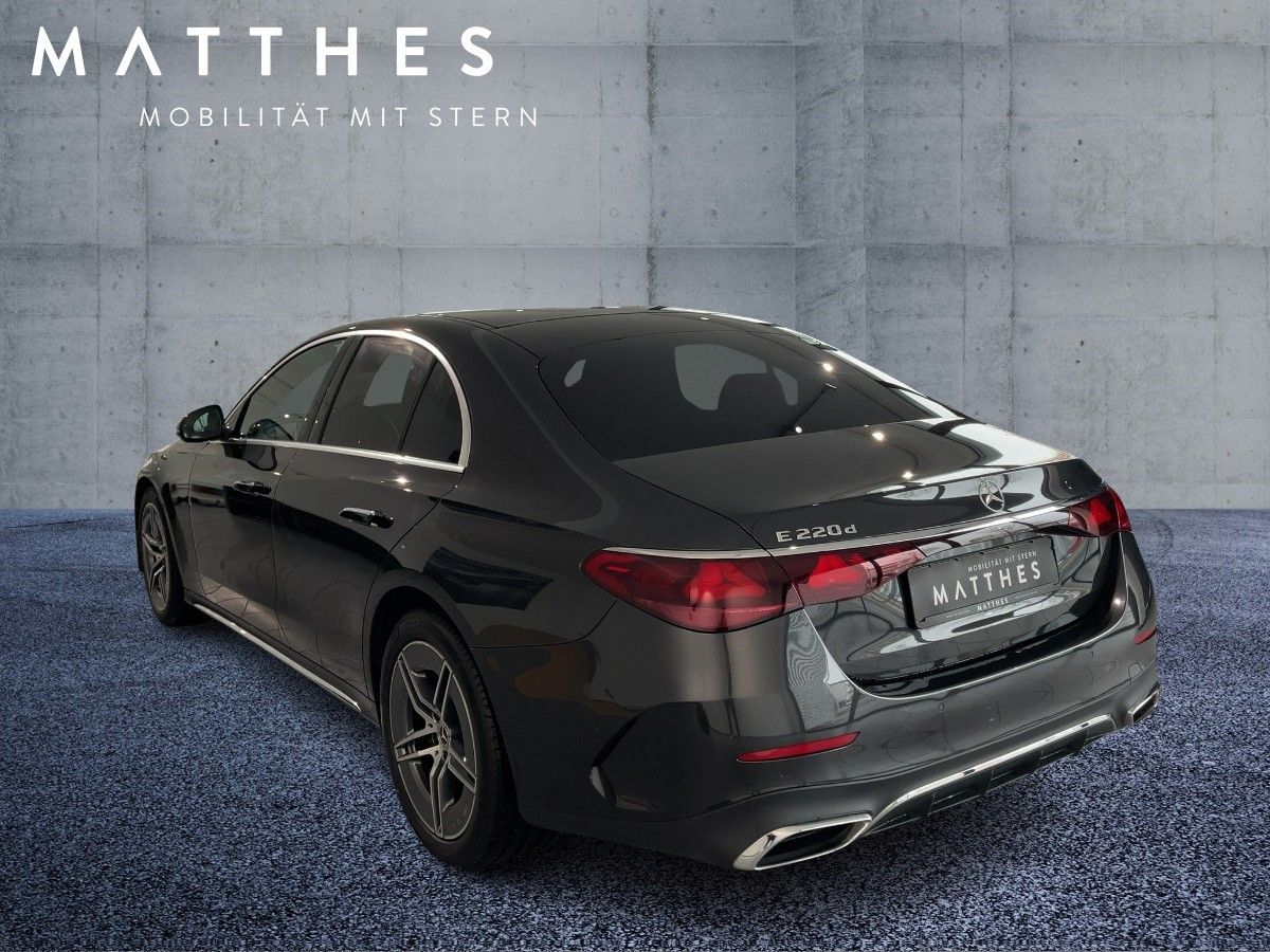 Fahrzeugabbildung Mercedes-Benz E 220 d AMG AMG/LED/Kamera/AHK