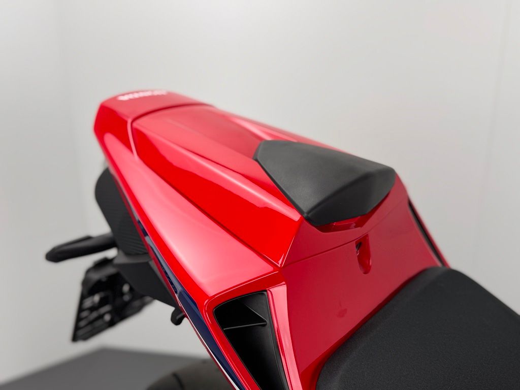 Fahrzeugabbildung Honda CBR 600 RR *NEUWERTIG *1850 KM