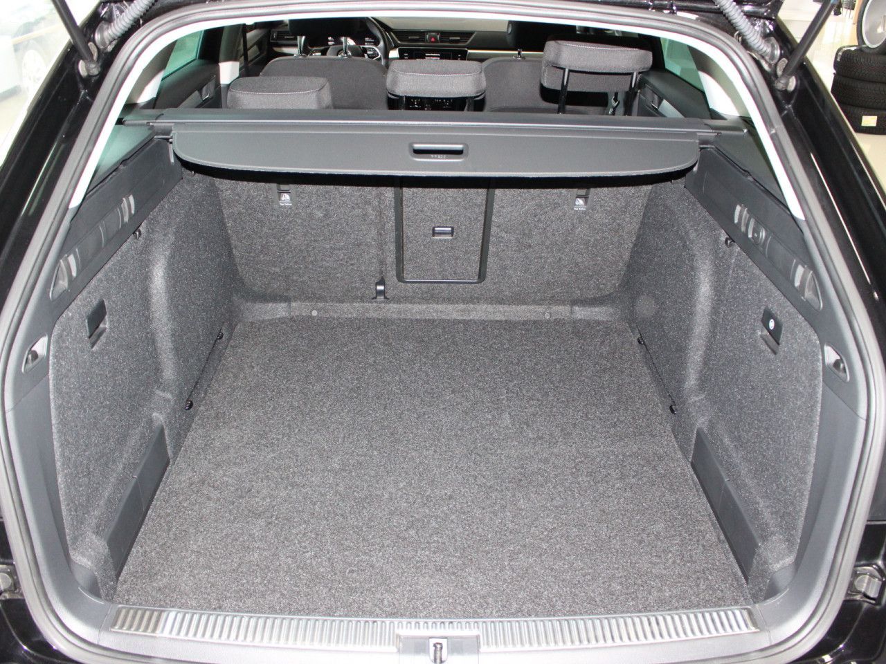 Fahrzeugabbildung SKODA Superb Combi 1.5 TSI ACT Ambition ACC/Navi/PDC