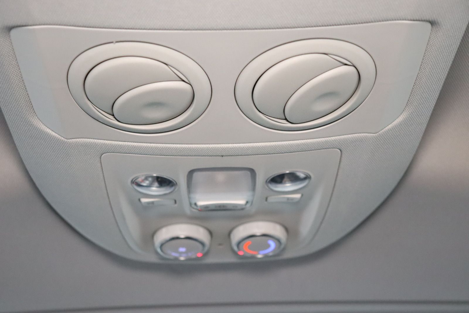 Fahrzeugabbildung Citroën Spacetourer Feel M * HUD * LED * RFK * AHK