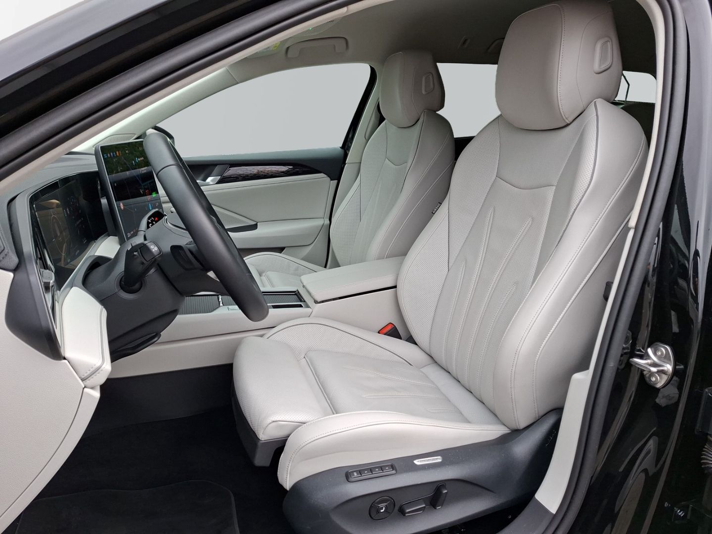 Passat Variant 1.5 eHybrid DSG Elegance *LEDER*A