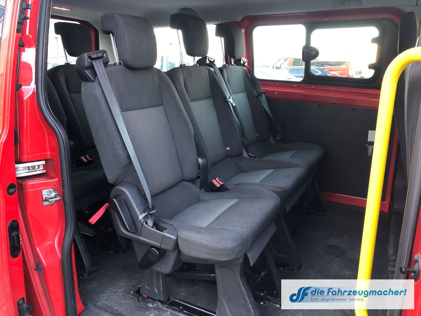 Fahrzeugabbildung Ford Transit Custom Kombi 300 L1 2.2 TDCi *8410 *EXPO