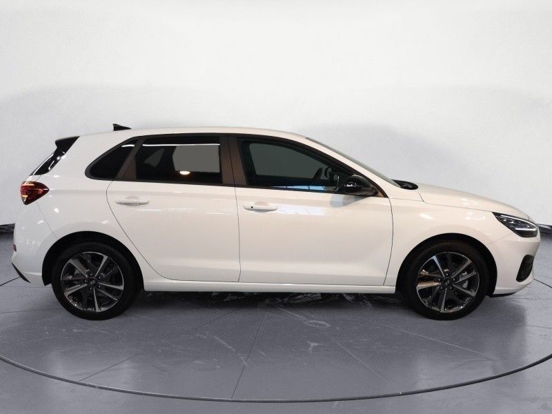 Hyundai i30 1.0 T-GDI Hybrid Advantage DCT Pluspaket BAR imagem 2