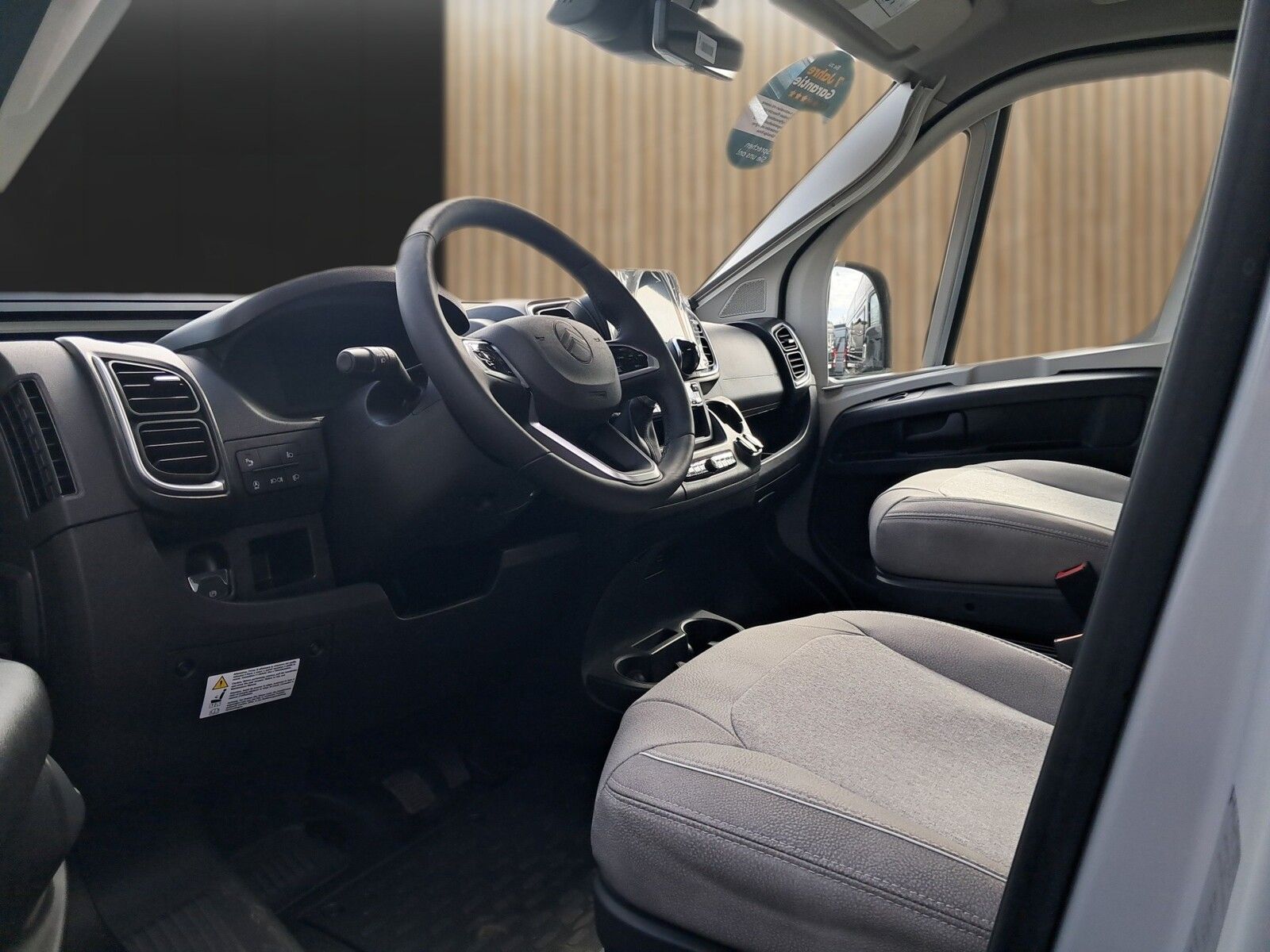 Fahrzeugabbildung Pössl Summit Shine 600 LR Citroen 180 PS Autom.