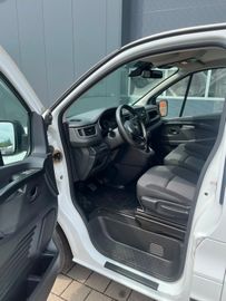 Renault Trafic - 9
