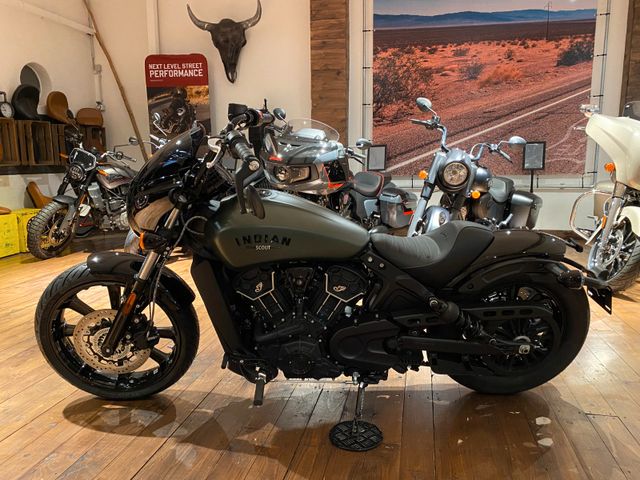 Indian Scout Rogue + Aktion EUR  500/2,99 %