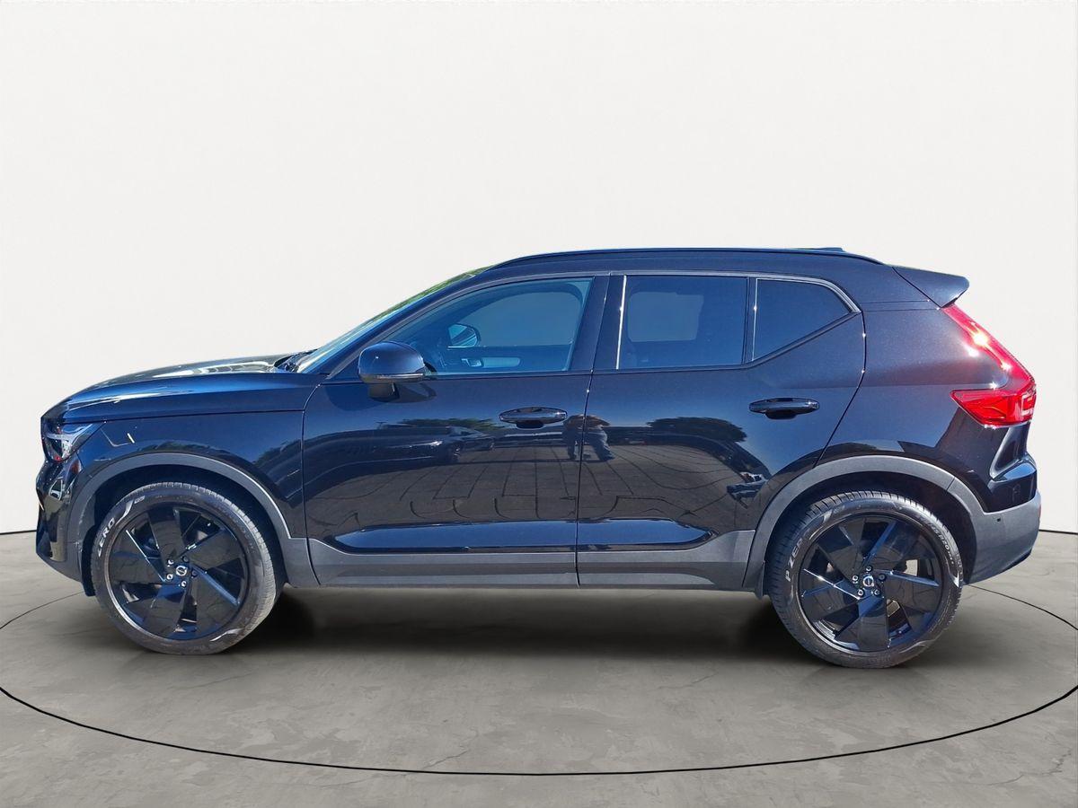 Volvo XC40 B3 Black Edition Plus 360° AHK PANO H/K LED