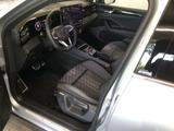 Volkswagen Tiguan R-Line 1.5 eTSI DSG Sthz AHK DCC Area Vie - Volkswagen Tiguan mit Benzin-Antrieb: Geländewagen, R Line