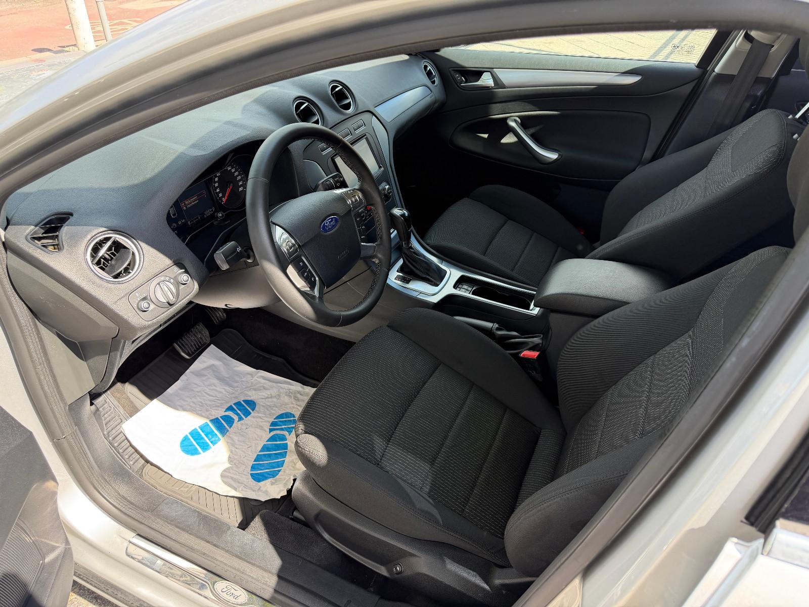 Ford Mondeo 2012 — photo 15