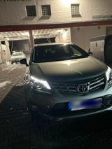 Toyota Avensis 2.2 / 177 PS - Toyota Avensis mit Diesel-Antrieb: 2.2