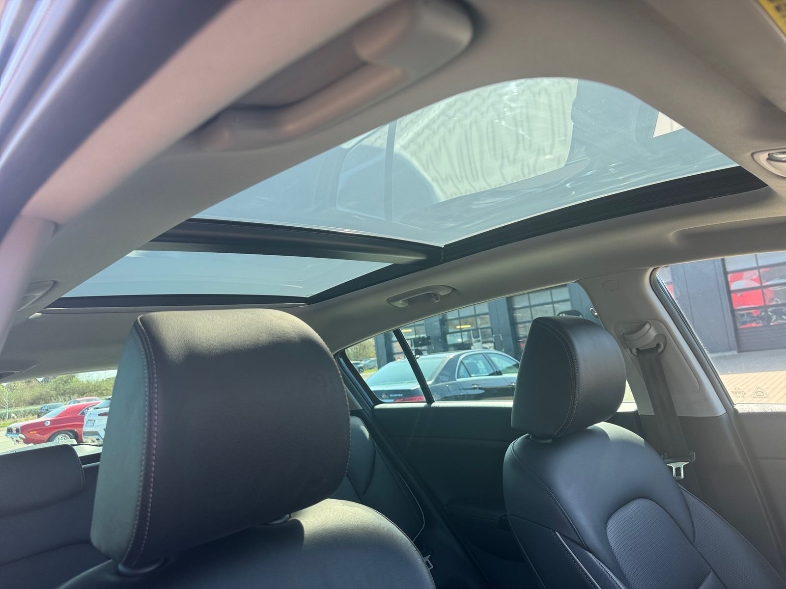Fahrzeugabbildung Kia SPORTAGE 1.6 BLACK EDITION PREM GD AHK