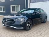 Mercedes-Benz E 200 PANORMA/WIDESCREEN/SHZ/NAVI/GARANTIE - gebrauchte Mercedes-Benz E 200 aus dem Jahr 2022