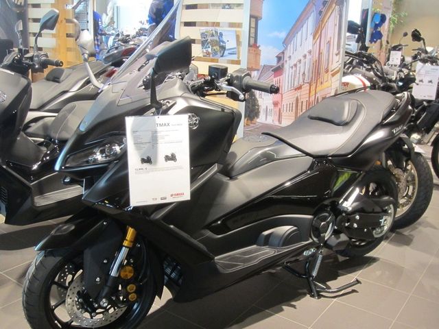 Yamaha TMAX Tech MAX TECH MAXAuf Lager