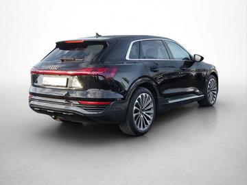 صورة 2 لـ 2023 AUDI Q8 E-TRON