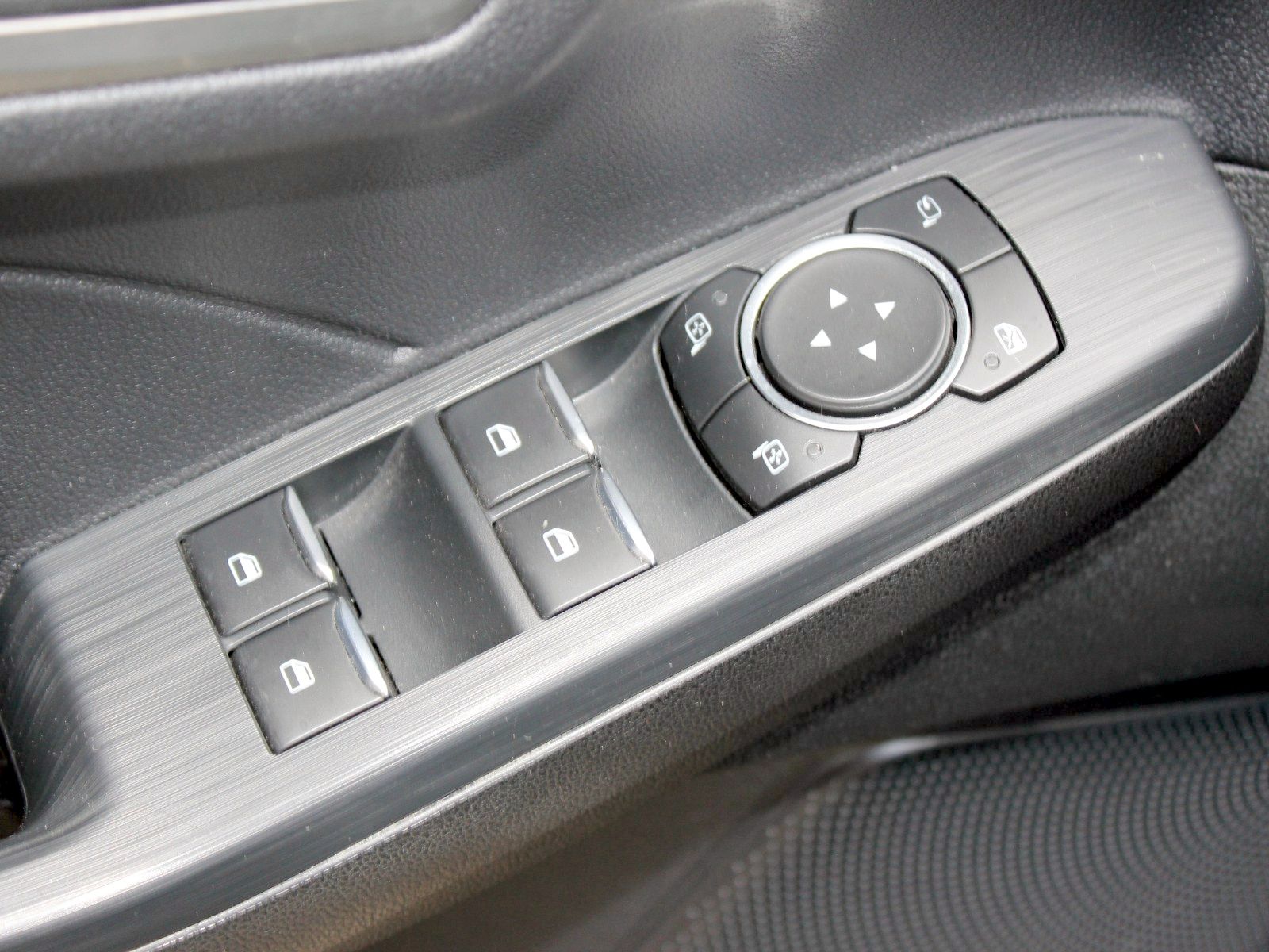 Fahrzeugabbildung Ford Kuga Plug-In Hybrid Titanium 2,5 Duratec