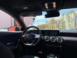 Mercedes-Benz CLA 200*AMG-LINE*WIEDESCREEN*NAVI*R-CAM*LED*1HAN - silberne Mercedes-Benz CLA 200