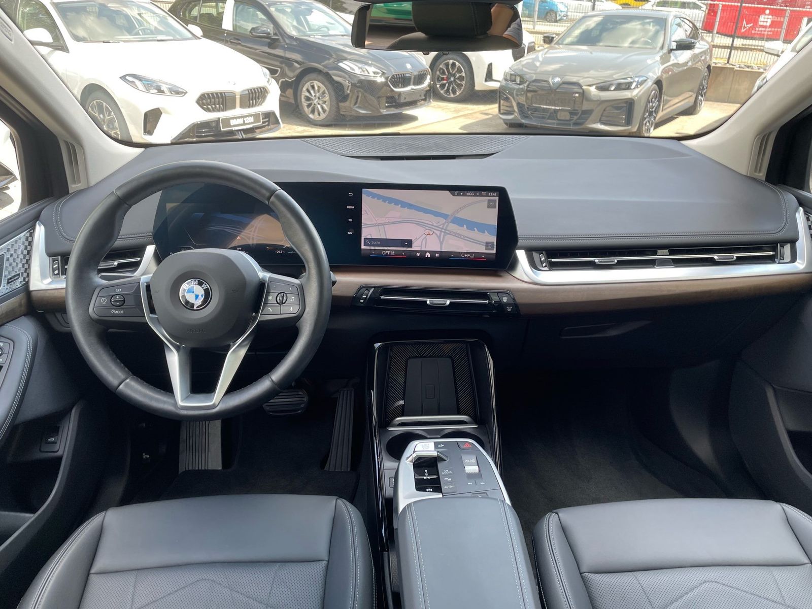 BMW 220i AT Luxury Line AHK Pano HK Massage foto 3
