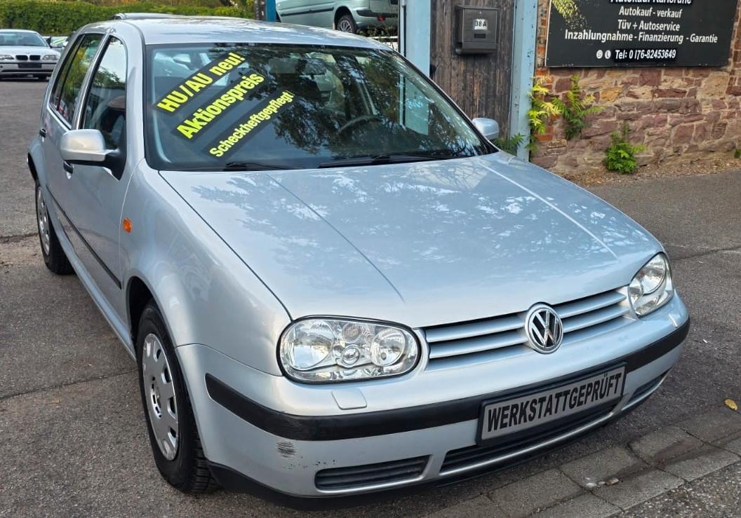 Volkswagen Golf 1.6 Comfortline Automatik vom Opa/Tüv+Insp.
