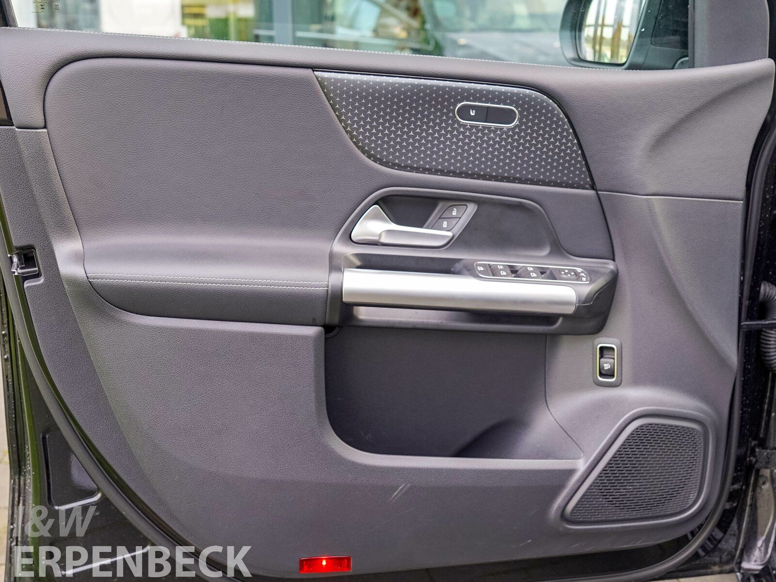 Fahrzeugabbildung Mercedes-Benz B 200 Progressive AHK Distronic Kamera El.Heckkl