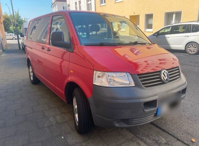 Volkswagen VW T5 Transporter/Bulli