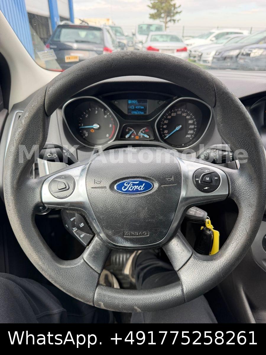 Ford Focus 2014 — фото 15