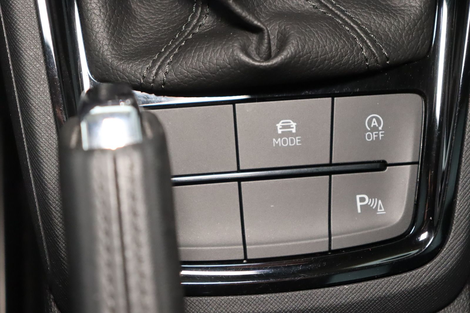 Fahrzeugabbildung SKODA Scala 1.0 TSI Sportback Monte Carlo